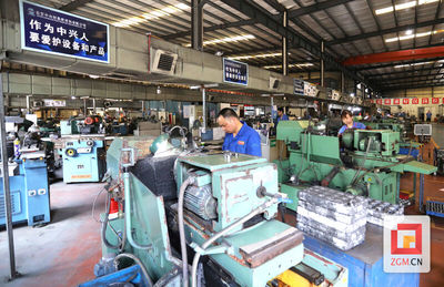 【戰(zhàn)高溫 迎&ldquo;烤&rdquo;驗】不懼&ldquo;烤&rdquo;驗 產(chǎn)業(yè)工人揮灑汗水保生產(chǎn)